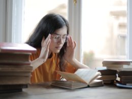 photo-of-woman-with-migraine